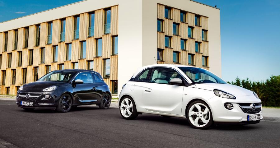  Opel Adam Black Link 2013 года  (фото 2 из 2)